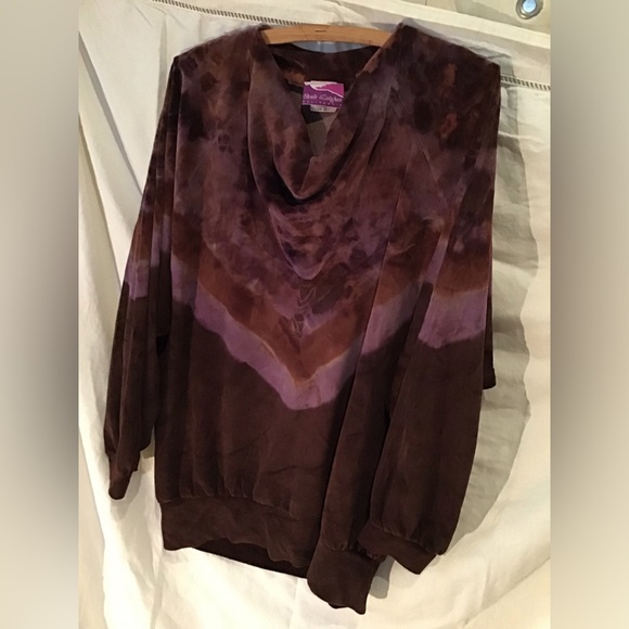 Two piece vintage, velour lounge suit by Carole Dolighan Size large - Picture 4 of 7